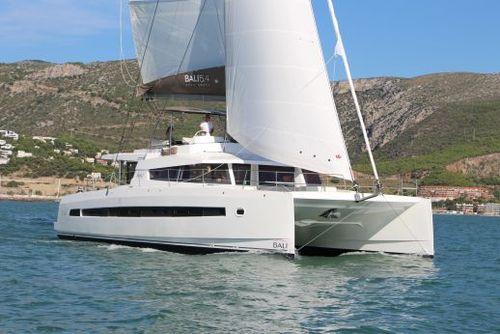 Catana Bali 5.4 - 6 + 2 cab.